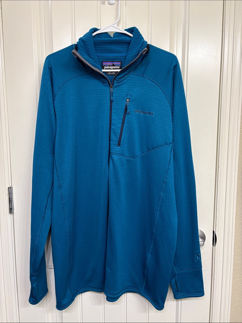 Patagonia‎ Men's R1 Hoody Viking Blue Zip-Neck Performance Pullover